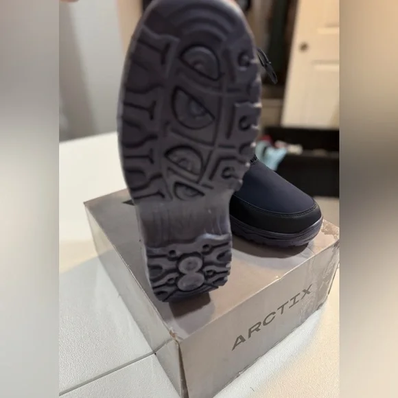 NWT/New In Box Arctix Women's Tracer Winter Boot - Picture 4 of 7